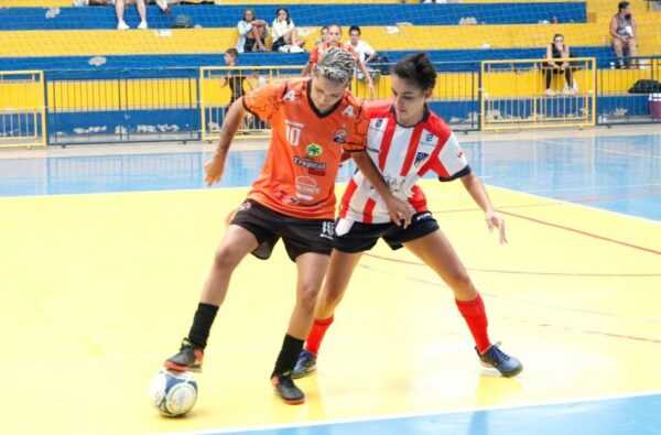 PODEROSAS E ADAGA ESTÃO NO TOPO DA CLASSIFICAÇÃO DO FUTSAL FEMININO poderosas-e-adaga-estao-no-topo-da-classificacao-do-futsal-feminino