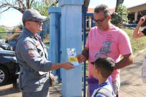 operacao-‘ferias-mais-seguras’-dos-bombeiros-orienta-na-saida-de-escolas-em-jaguariuna