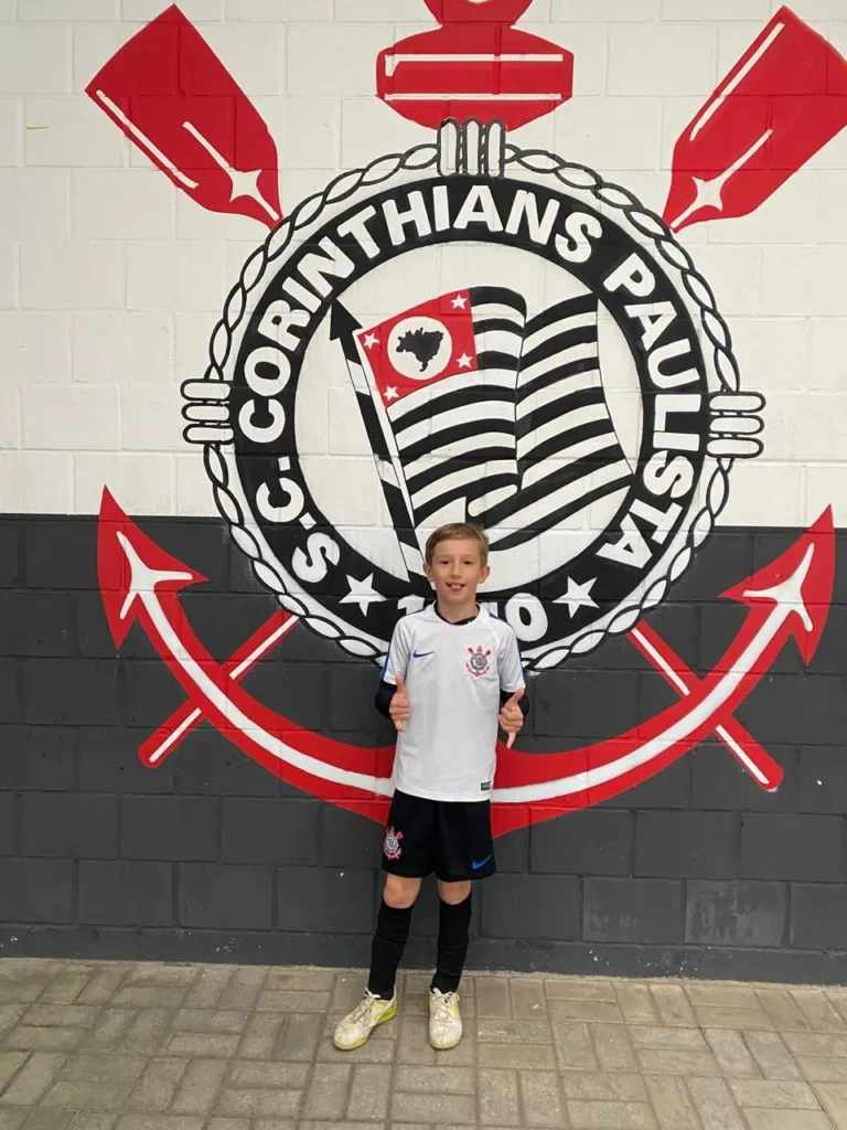 de-jaguariuna-para-o-timao:-gabriel,-de-9-anos,-realiza-sonho-e-e-aprovado-na-base-do-corinthians