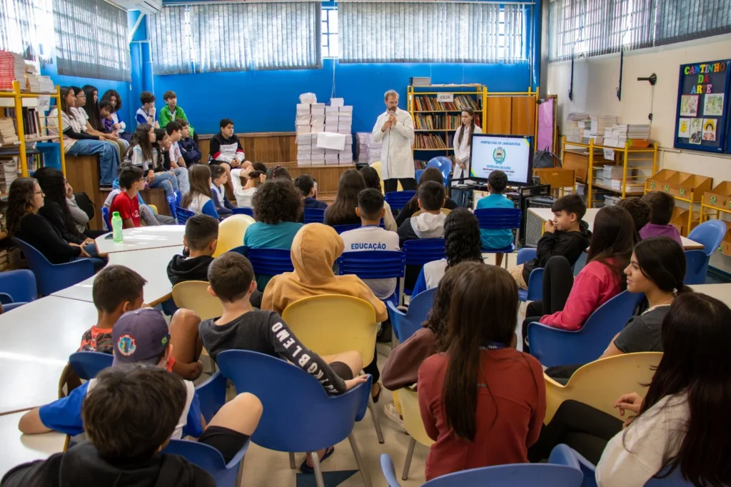 prefeitura-de-jaguariuna-leva-conhecimento-sobre-saude-publica-a-mais-de-2.500-alunos