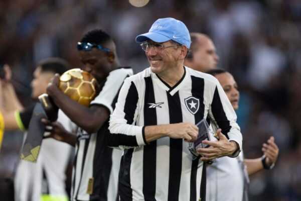 textor-manda-mensagem-a-torcida-apos-botafogo-cair-na-libertadores