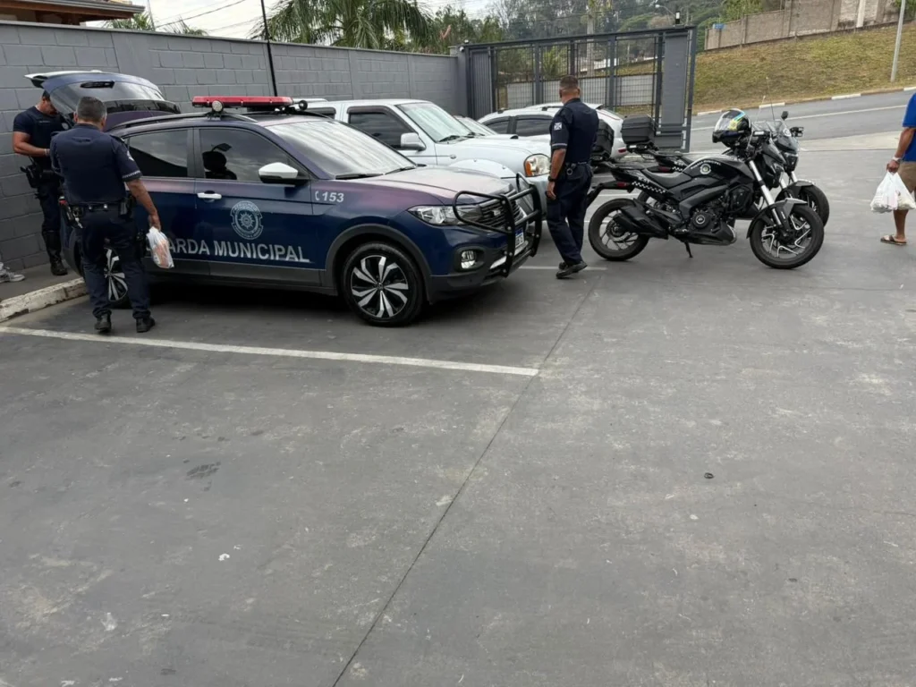 GCM prende homem em flagrante depois de roubo de supermercado em Jaguariúna gcm-prende-homem-em-flagrante-apos-furto-de-supermercado-em-jaguariuna