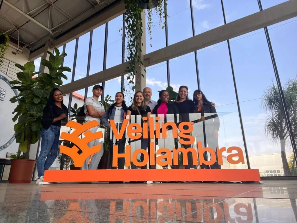 alunos-do-qualifica-sp-de-jaguariuna-realizam-visita-tecnica-em-cooperativa-de-flores