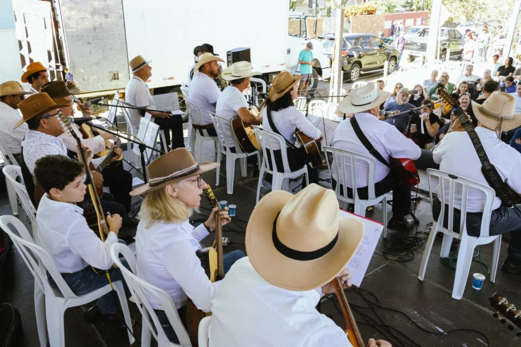jaguariuna-realiza-nova-edicao-do-cafe-com-viola-no-dia-26