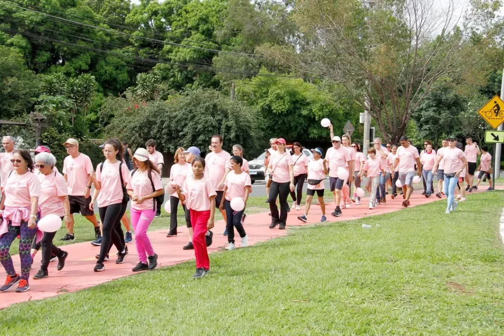 caminhada-rosa-vai-colorir-jaguariuna-na-proxima-segunda-feira