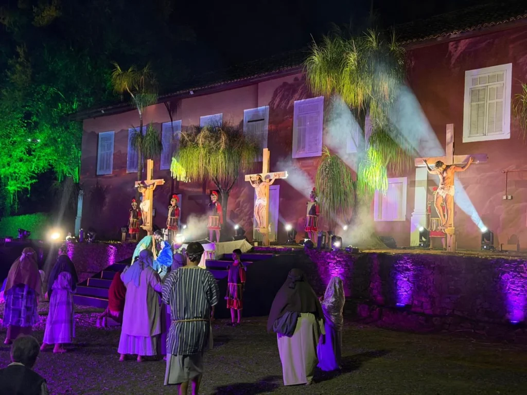 sucesso-de-publico,-‘a-paixao-de-cristo’-continua-hoje-e-amanha-na-fazenda-da-barra-em-jaguariuna