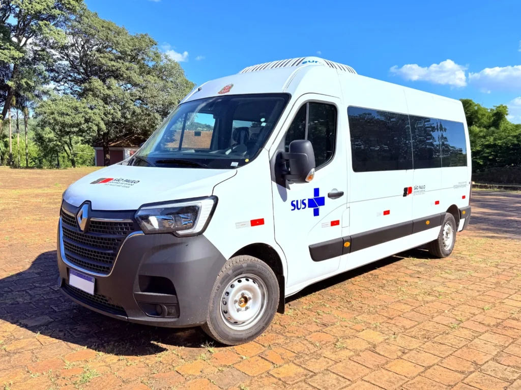 jaguariuna-recebe-nova-van-para-reforcar-o-transporte-de-pacientes